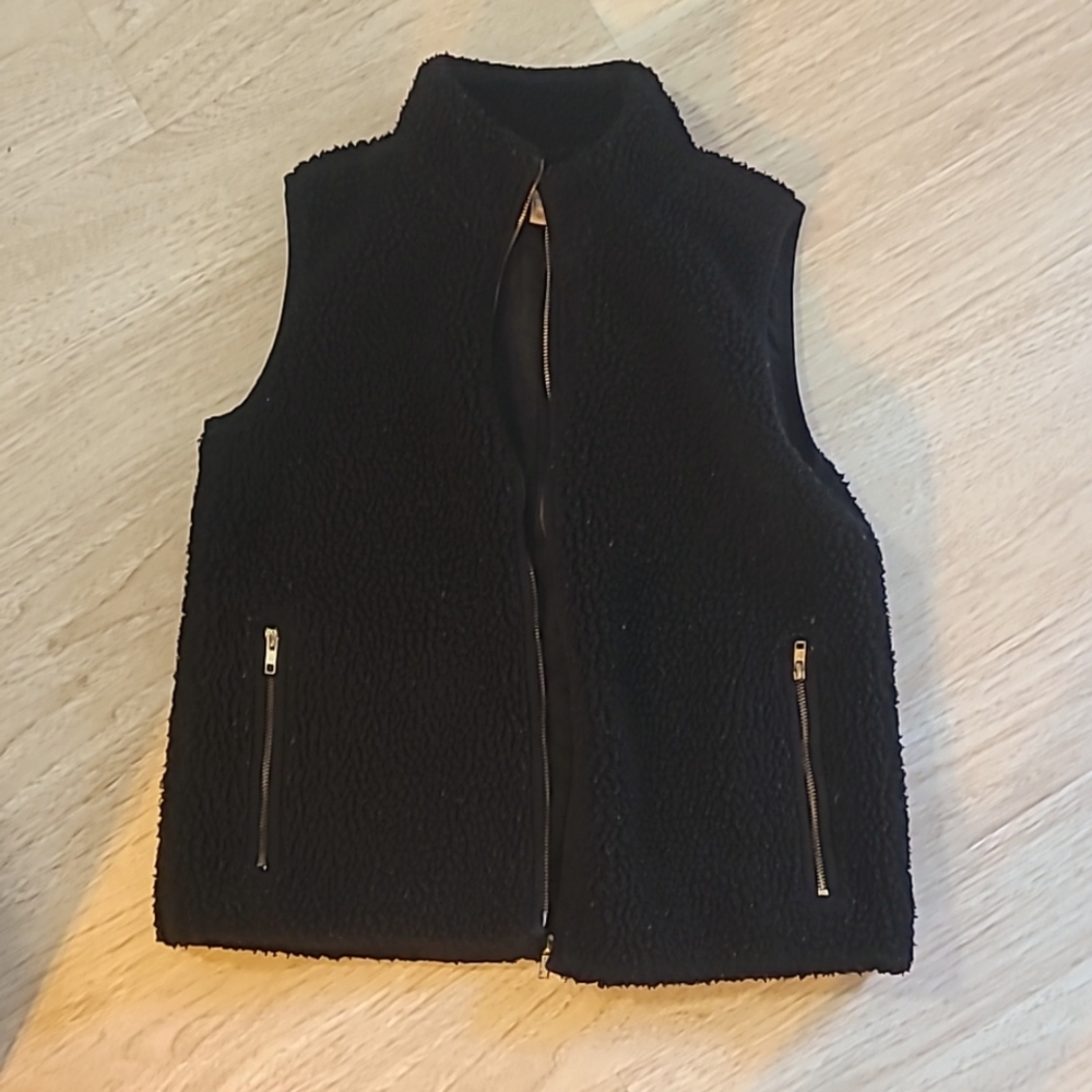 J. Crew Women's Size Small Black Fleece Sherpa Vest Gold Zip Warm Cozy Layering